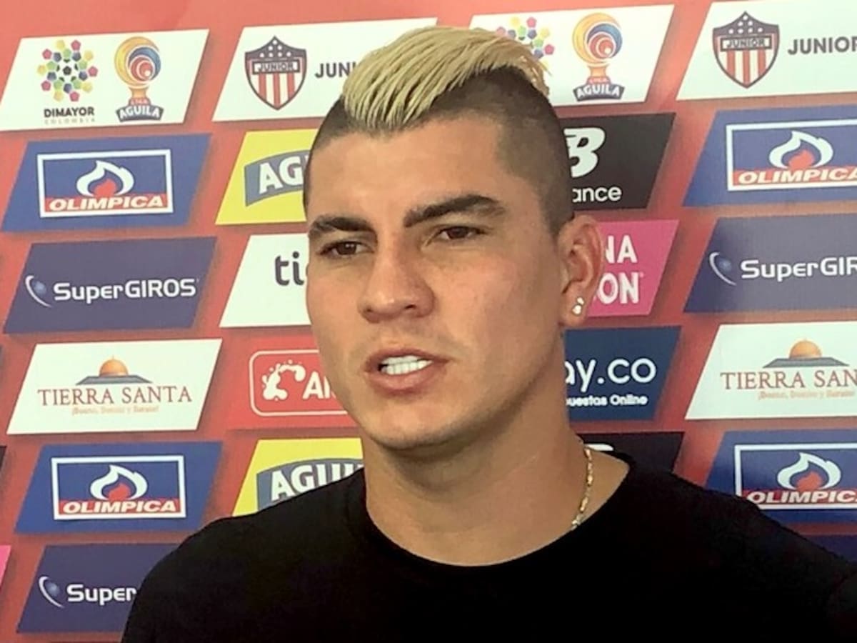 Michael Rangel se fue de frente contra Julio Comesaña ¿Hubo maltrato en Junior?