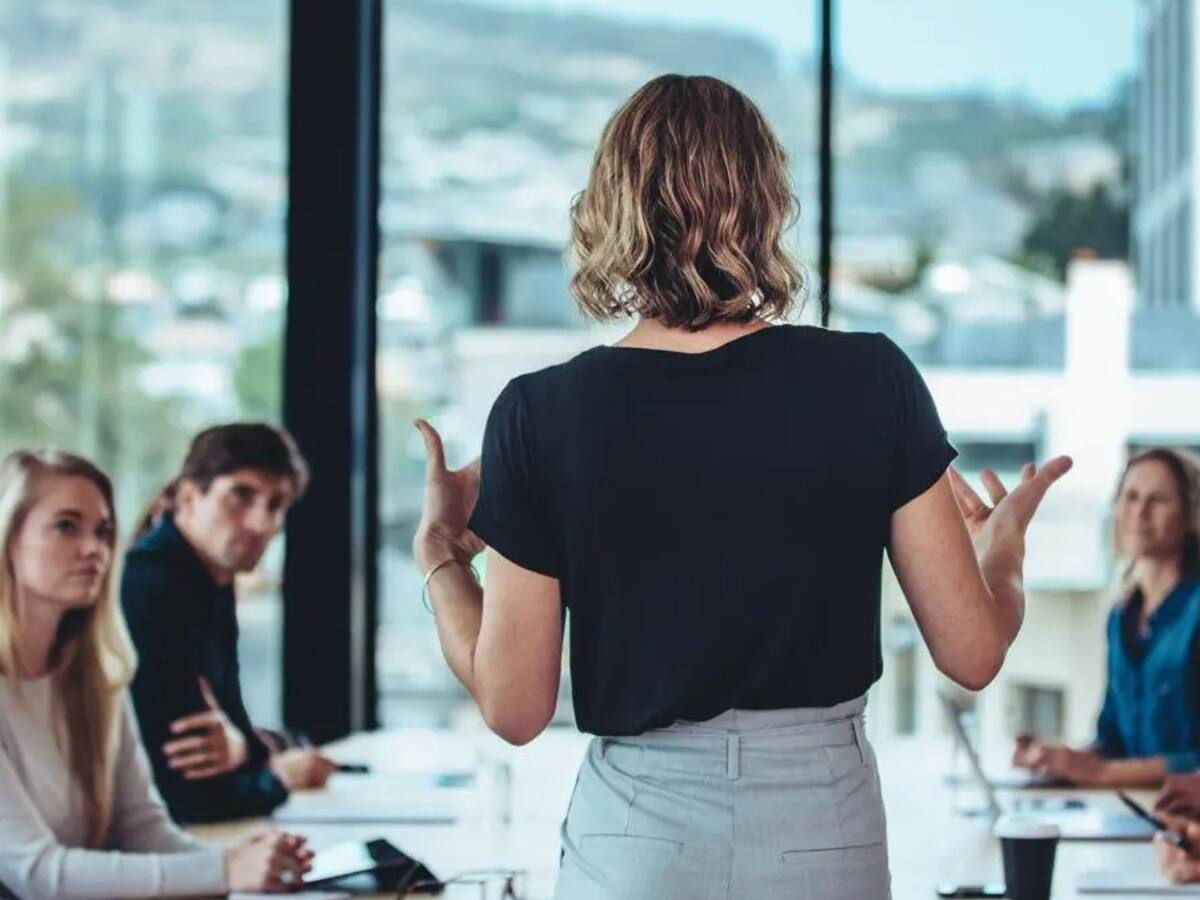 ¿Qué desafíos enfrentan las mujeres para hacer crecer sus negocios?