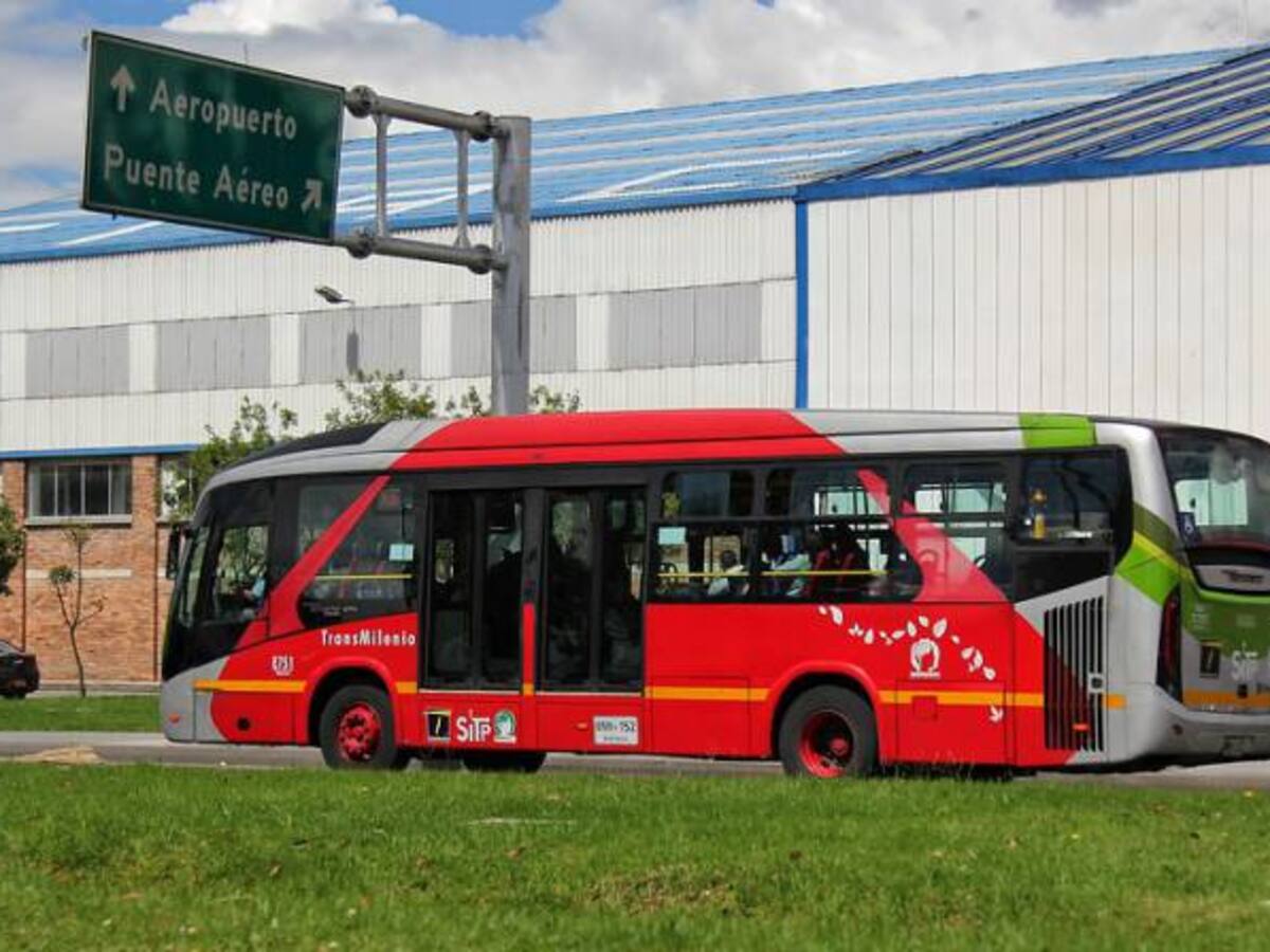 Alcaldía dice que recursos de parqueo servirán para financiar transporte público