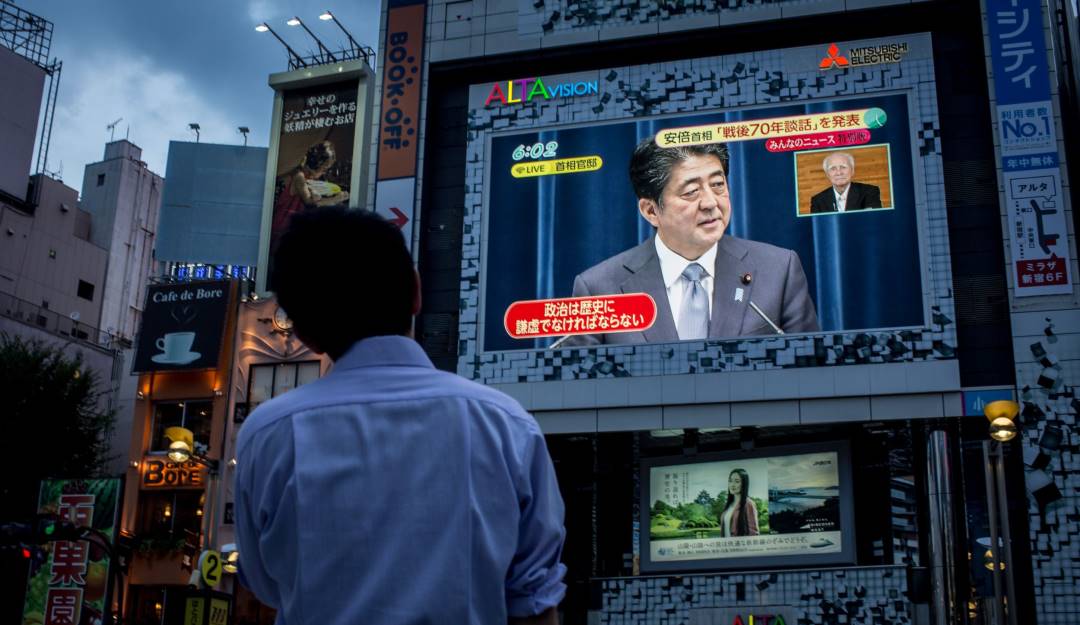 Japoneses recuerdan al ex primer ministro Shinzo Abe. Foto: Getty