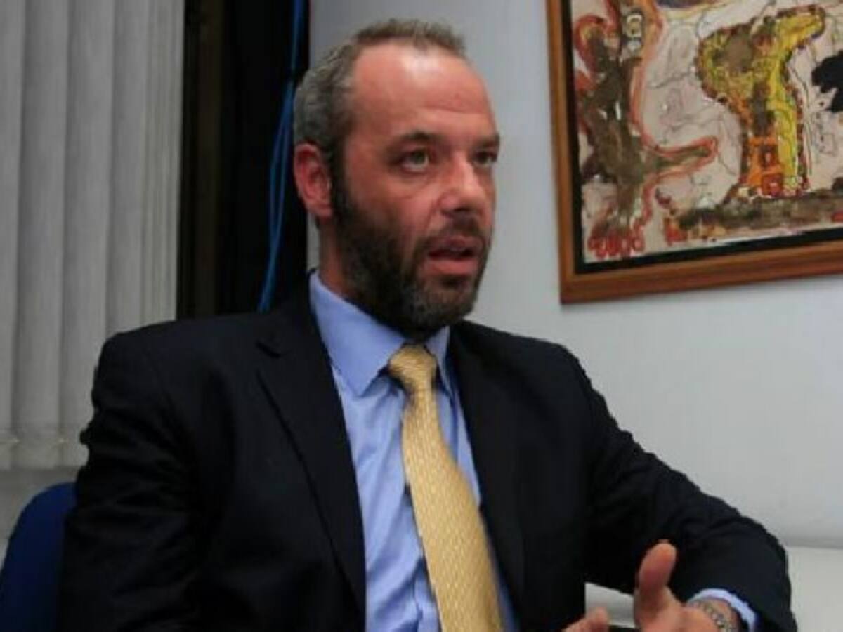 Estoy poniendo la cara por el caso Interbolsa: Alessandro Corridori