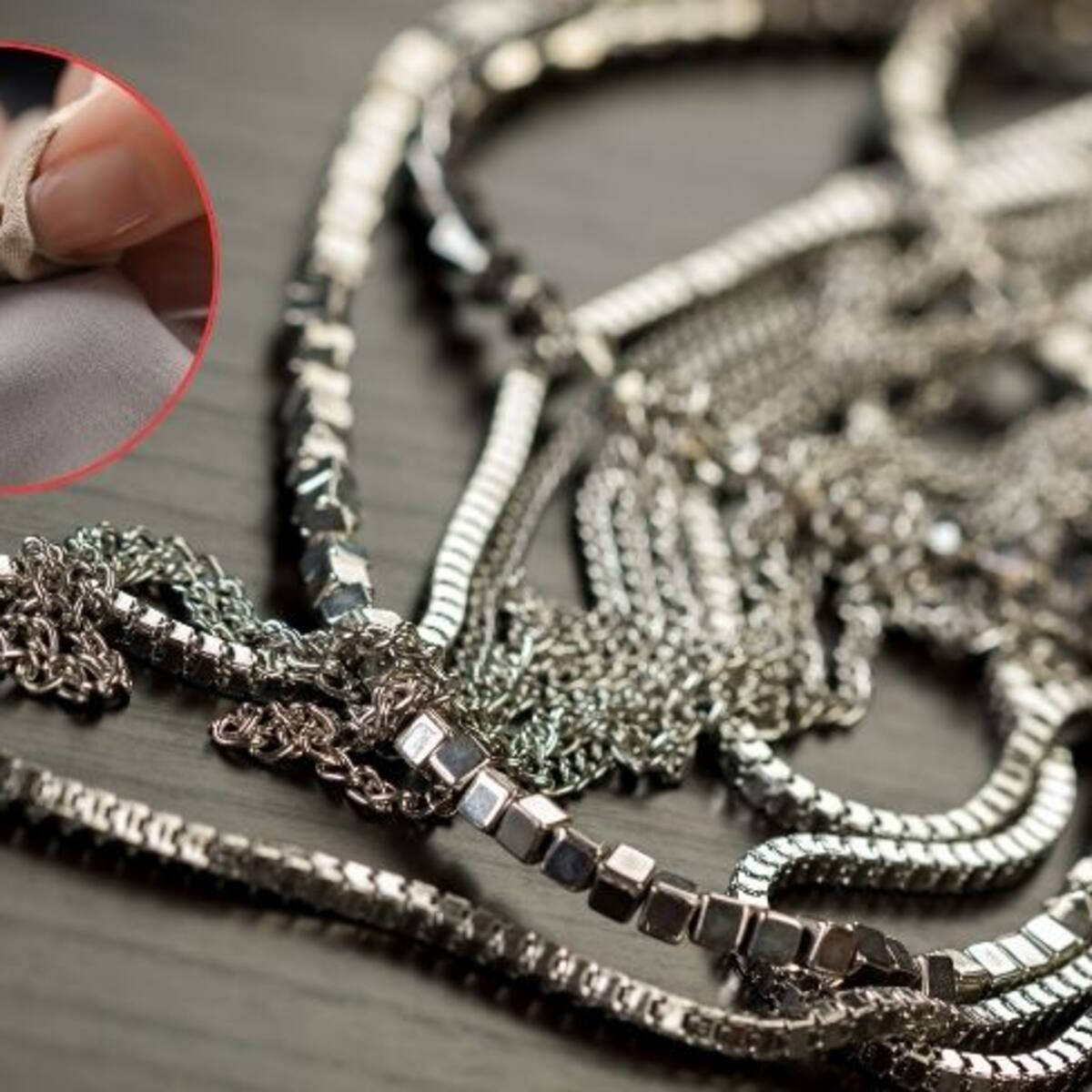 Ni vinagre, ni pasta dental: esta es la forma correcta limpiar cadenas y anillos de plata
