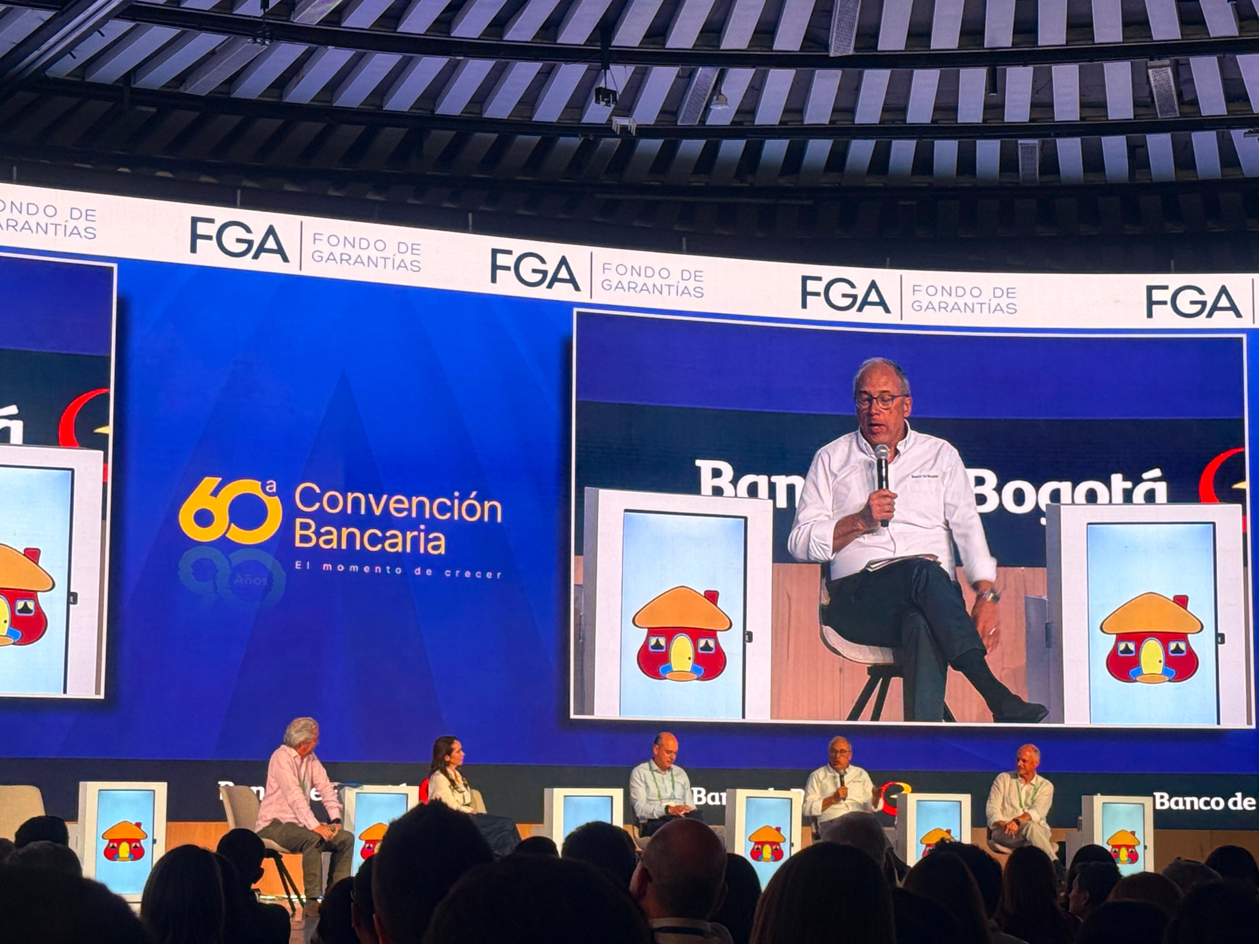 Presidente del Banco de Bogotá pide que MinHacienda defienda al Gobierno de sí mismo