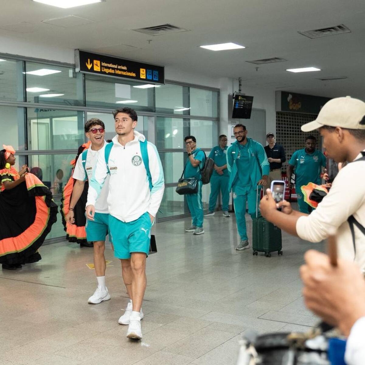 Con música y colorido recibieron a delegaciones de Junior y Palmeiras en Cartagena