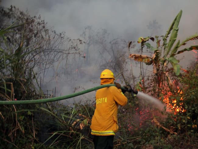 Alerta roja en 44 municipios de Cundinamarca por incendios forestales