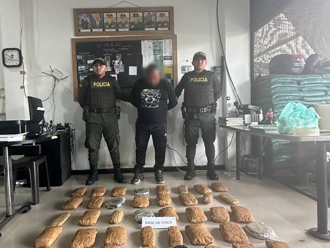 Incautación de 42 kilos de base de coca.