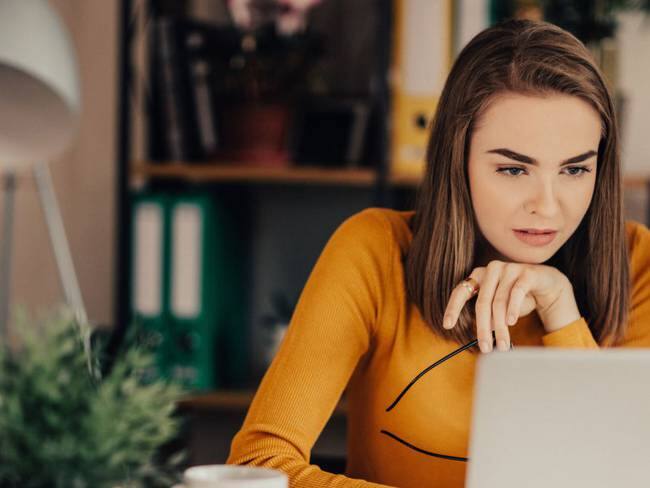 El 21% de las mujeres ha sufrido ciberacoso en entornos digitales de su trabajo