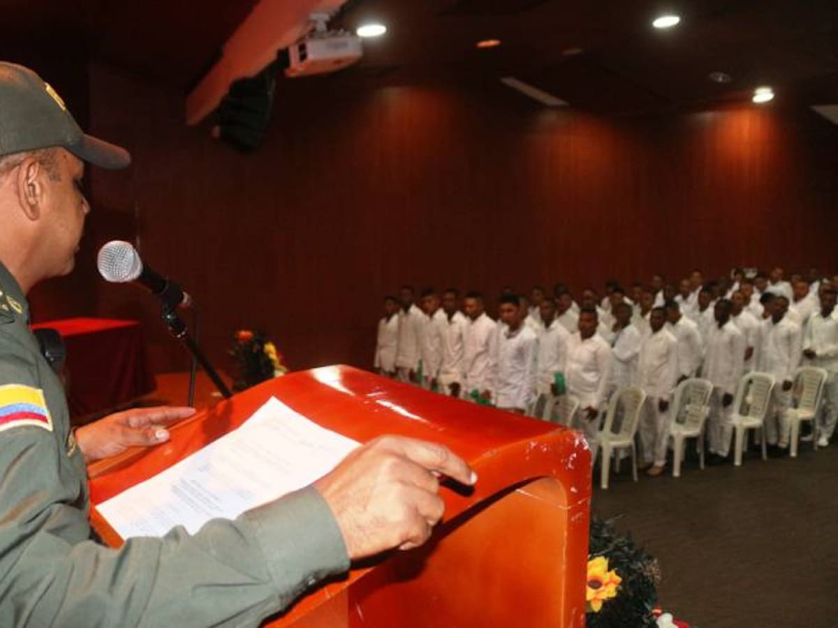 177 jóvenes cartageneros recibieron licenciamiento de auxiliar bachillerer