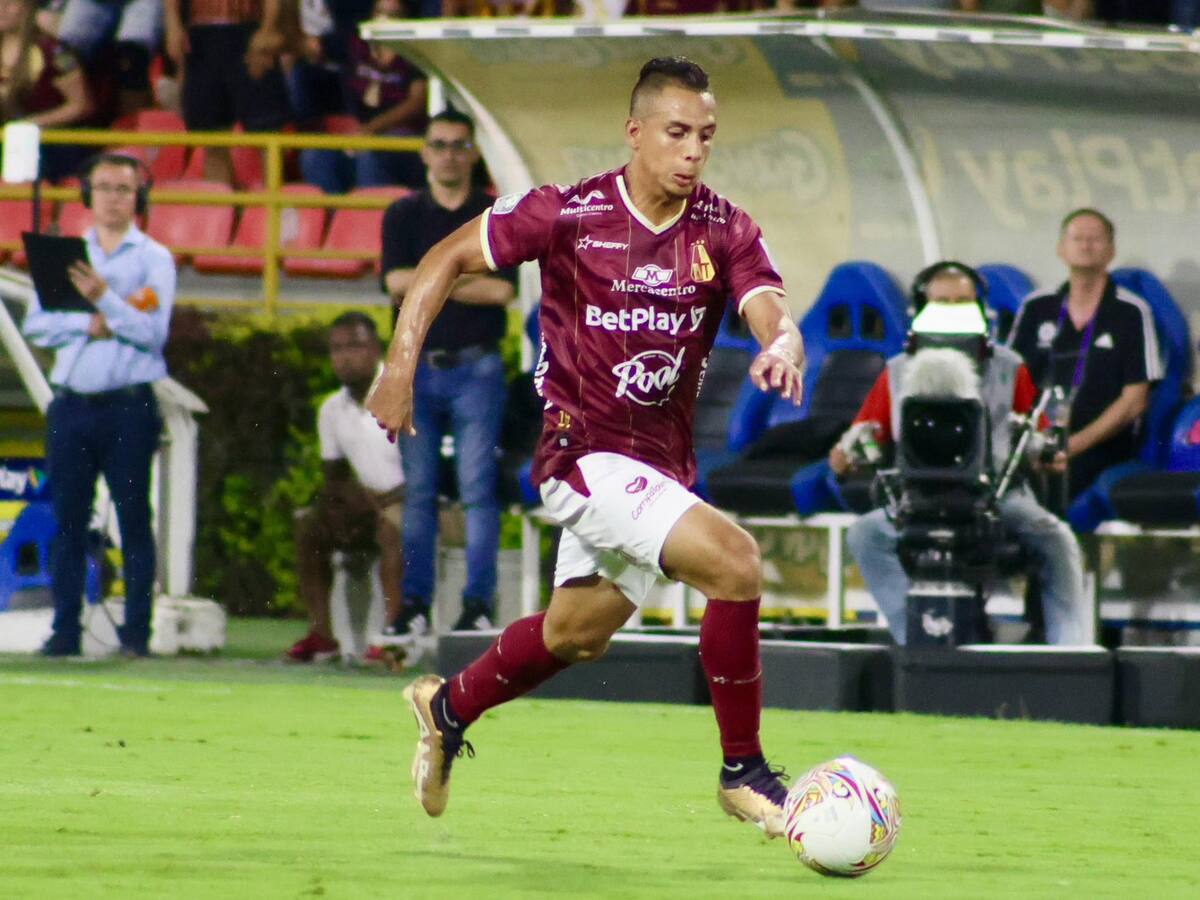 ¿Alex Castro y una indirecta para Juan Cruz Real?: “Vino un profe con una idea de juego”