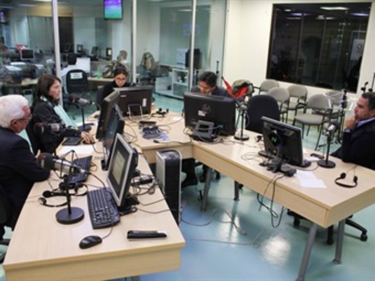 Reunión del Presidente con sus negociadores en proceso de paz
