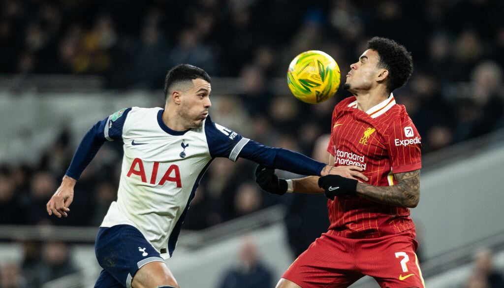 Tottenham vs. Liverpool en el partido de ida de la Copa de la Liga / Getty Images
