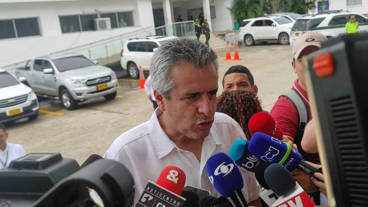 “Hemos identificado al que le prendió fuego a la Registraduría”: MinInterior