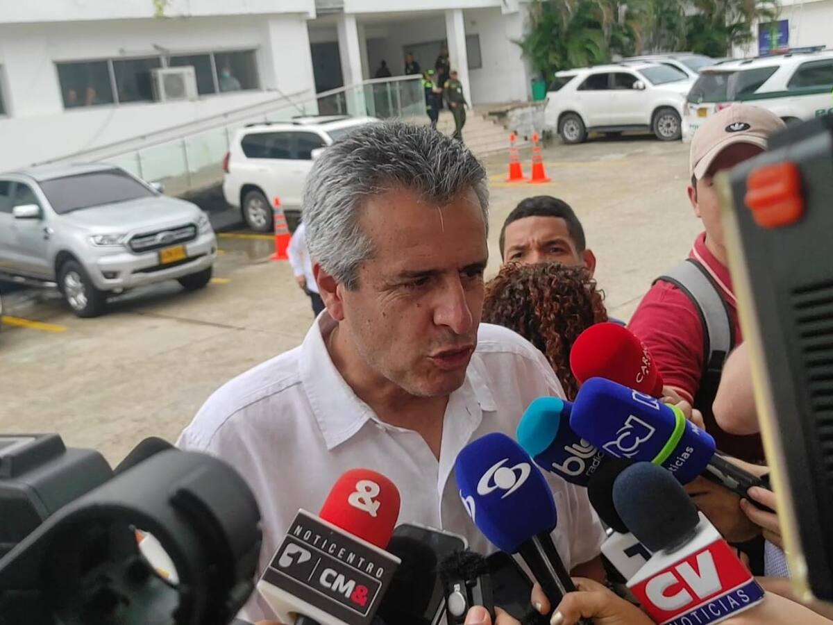 “Hemos identificado al que le prendió fuego a la Registraduría”: MinInterior