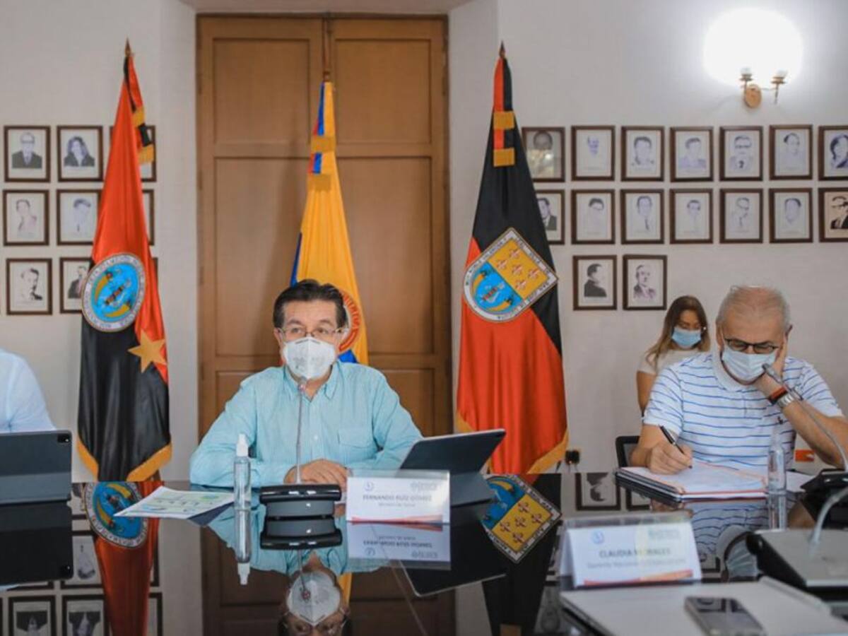 Contraloría pide al Minsalud claridad sobre vacunación contra la COVID-19