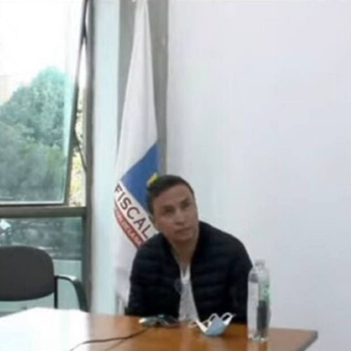 "Jhonier fue presionado y mal asesorado, él no los mató": abogada de Leal