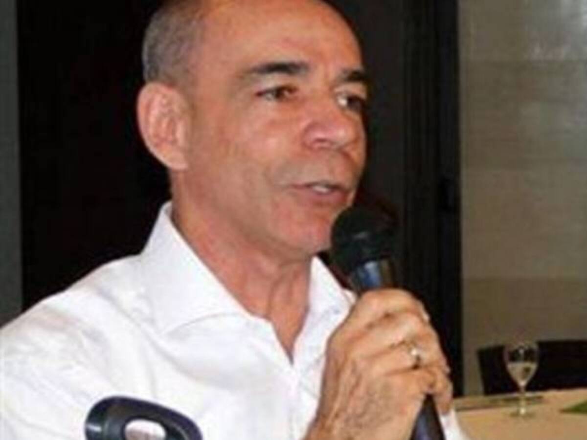 La alcaldía de Enrique Vásquez no cobró impuestos a espectáculos y pagó pólizas por carros inservibles
