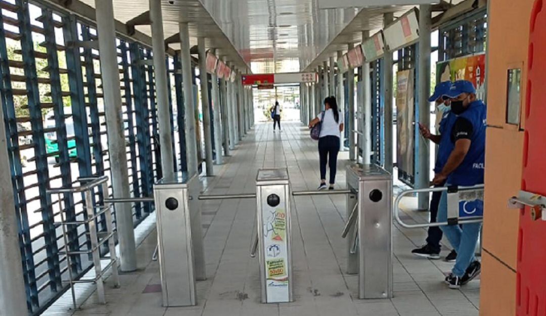 Estación de Transmetro. 