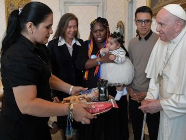 Audiencia privada del papa Francisco con miembros de la Mesa Nacional de participación efectiva de las víctimas de Colombia.    (Cortesía)