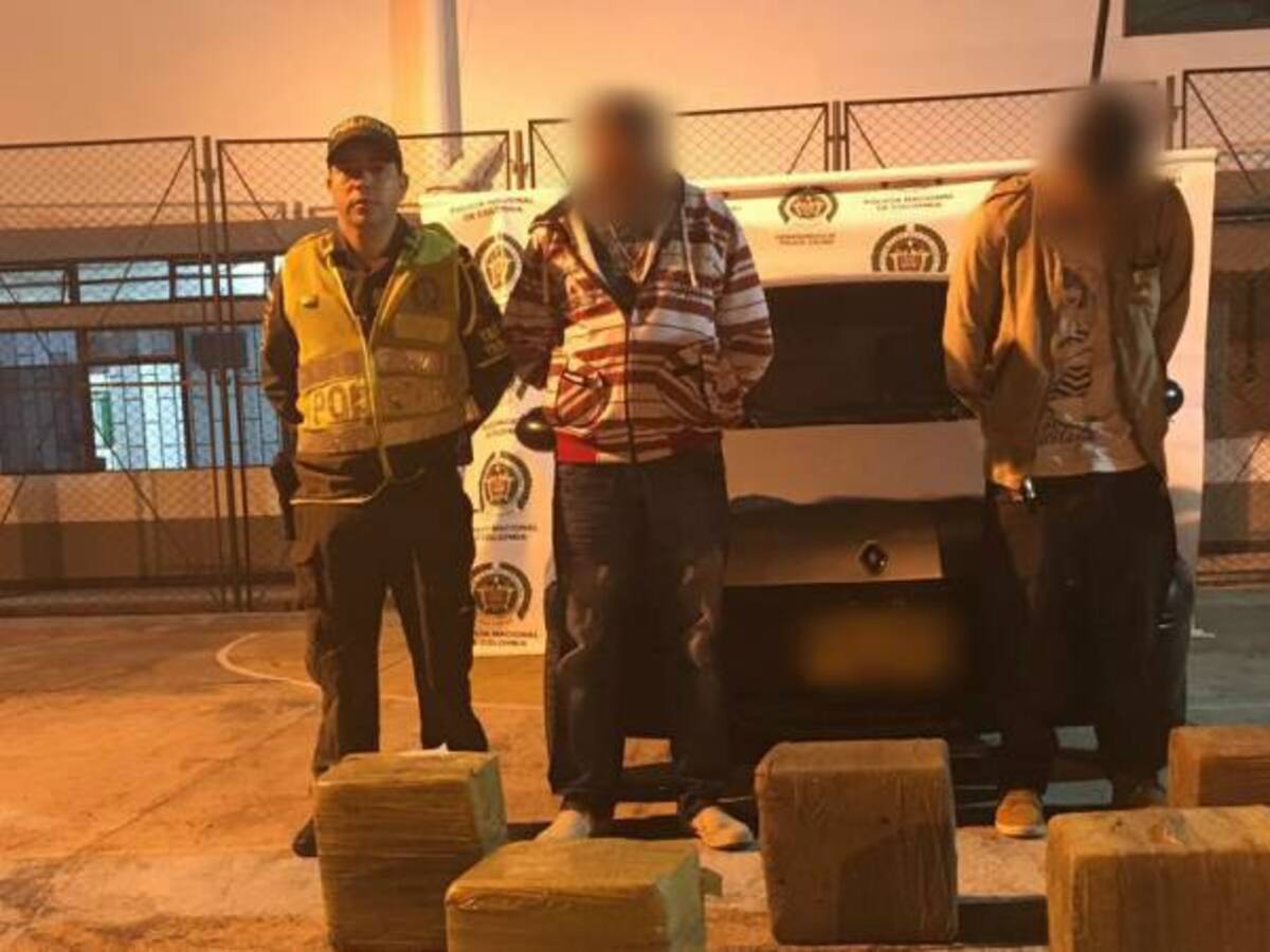 Capturan a dos hombres por transportar 70 mil dosis de marihuana