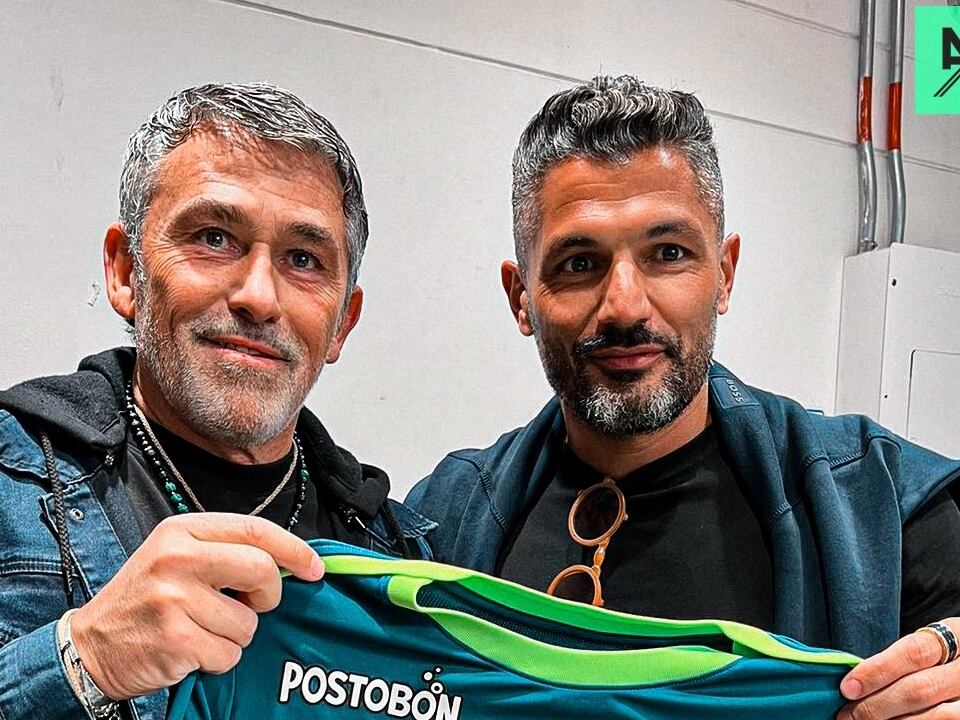Gustavo Fermani junto al entrenador Javier Gandolfi / @nacionaloficial