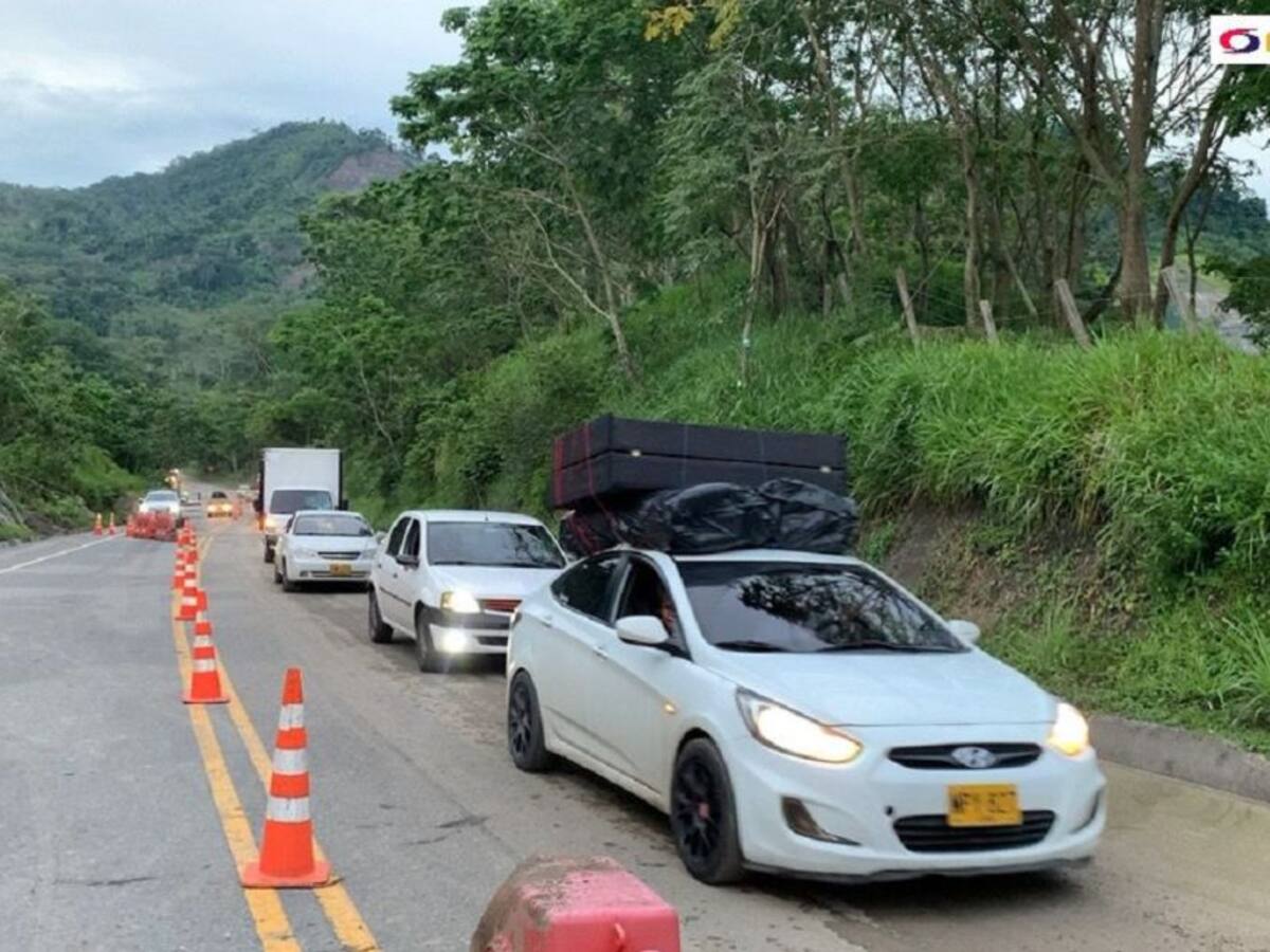Se presenta paso a un carril por vía entre Bucaramanga y Barrancabermeja