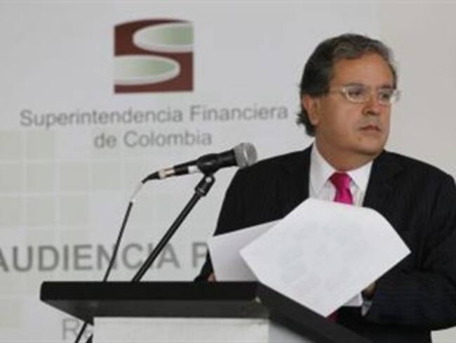 Funcionarios de Superfinanciera en defensa de Gerardo Hernández