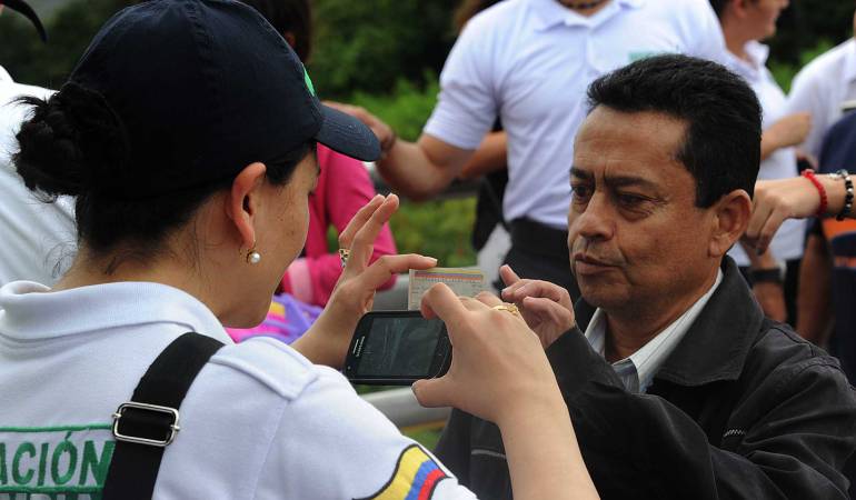 Autoridades migratorias en el puente internacional Simón Bolivar
