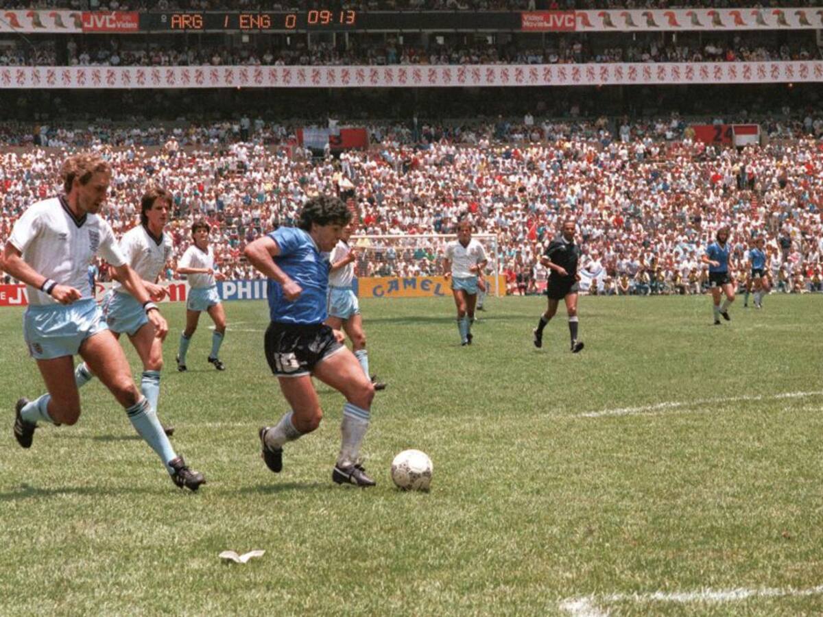 Se cumplen 35 años del 'gol del siglo' de Maradona a Inglaterra