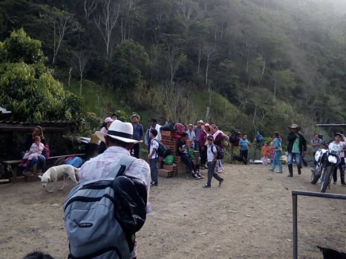 En Antioquia atienden a 1700 desplazados
