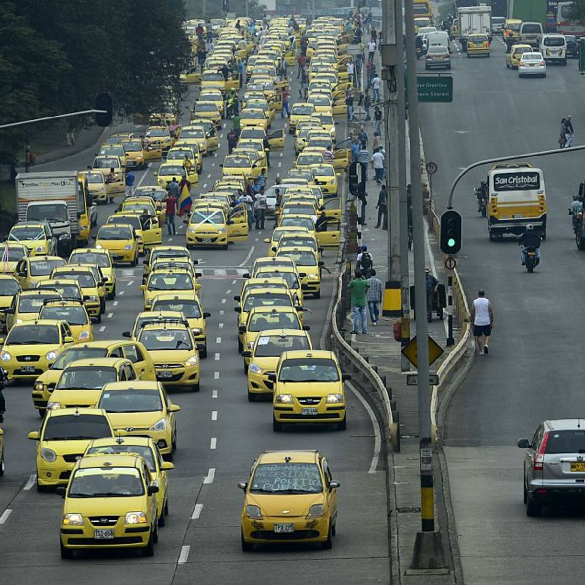 ¿Por qué hay paro de taxistas este 23 de julio? Gremio explica las razones