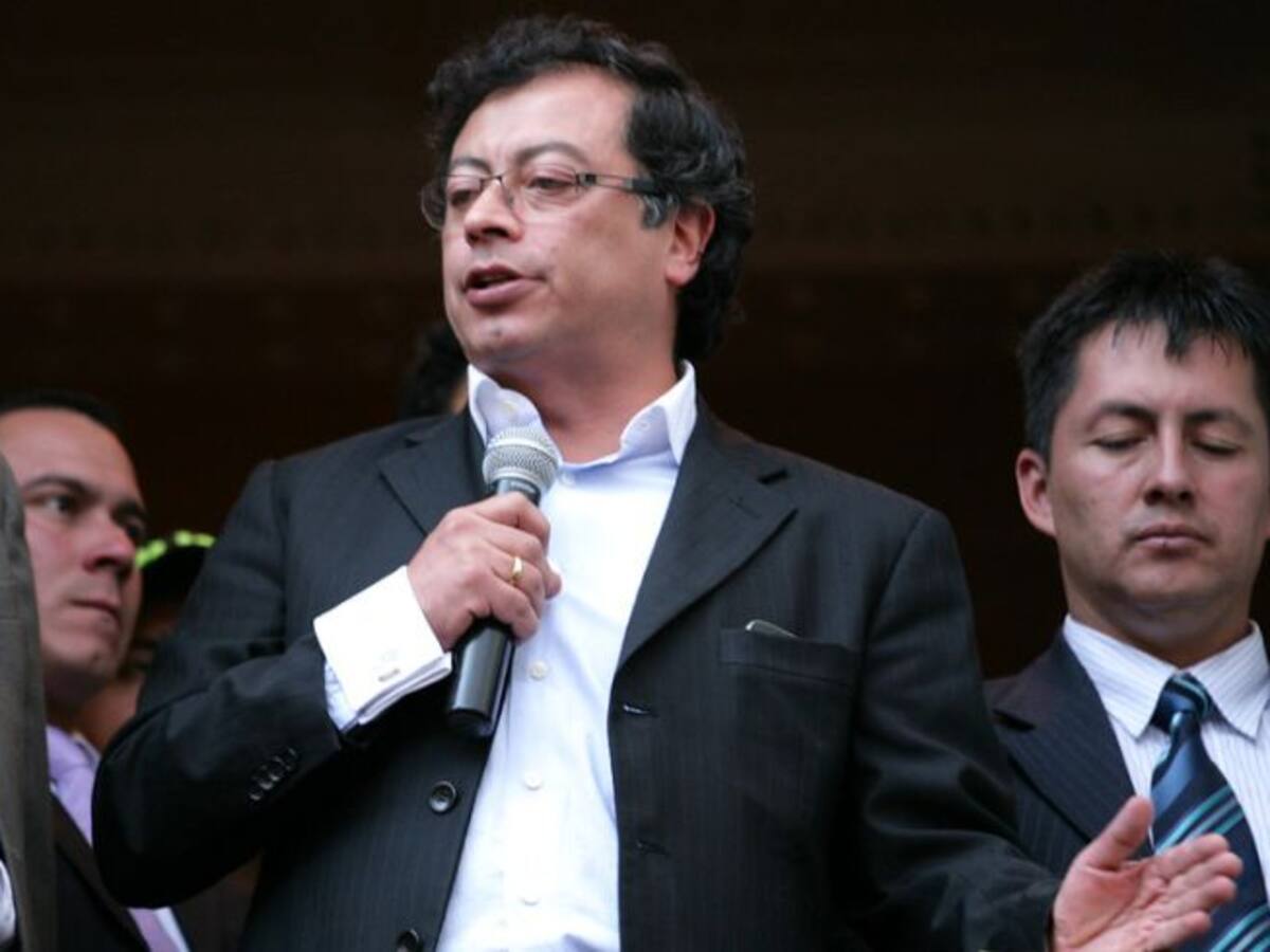 Es mejor que no busquen excusas para no hacer la consulta taurina: Petro