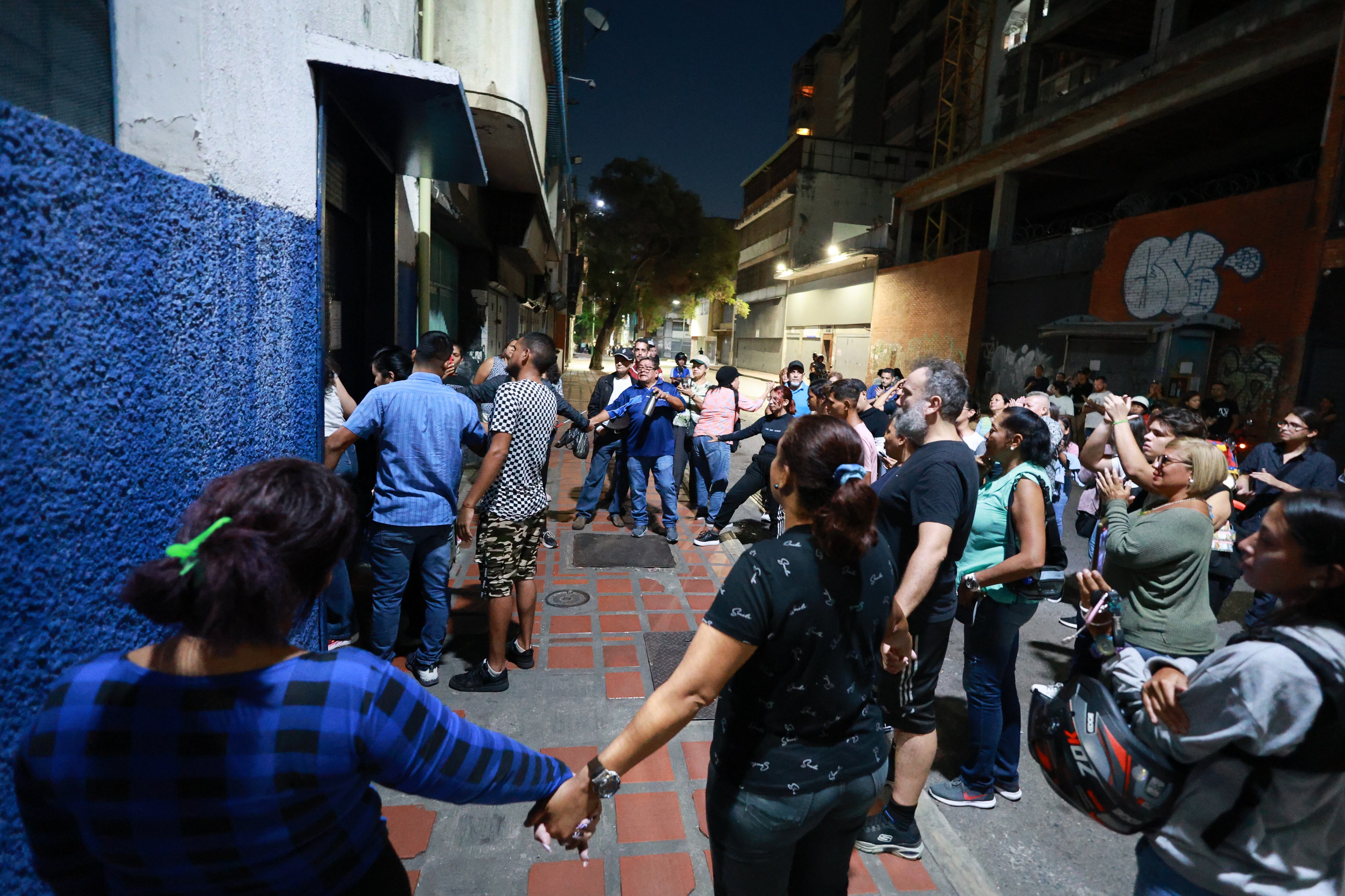 Venezolanos en expectativa por el futuro de su país (Foto de Jesús Vargas/Getty Images)