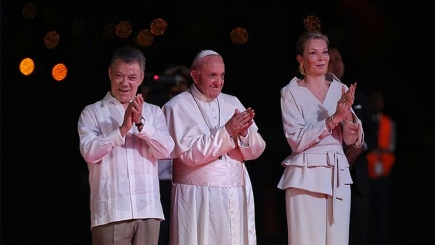 Juan Manuel Santos, papa Francisco, María Clemencia Rodríguez de Santos. Foto: Colprensa