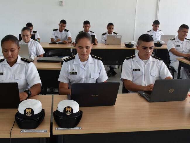 Escuela Naval de Cadetes firma convenio con la Jorge Tadeo Lozano