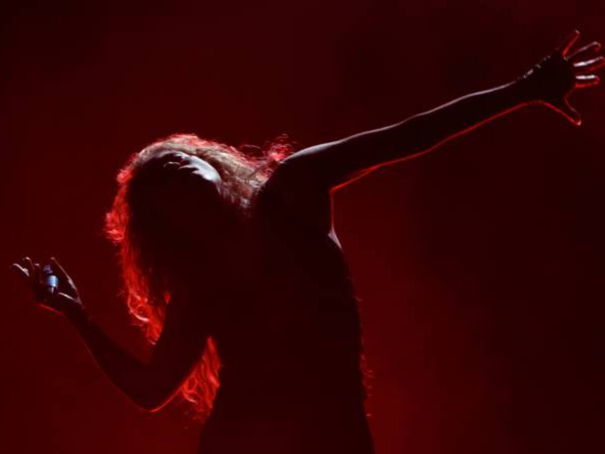 Shakira mueve sus caderas como nunca antes en Hamburgo