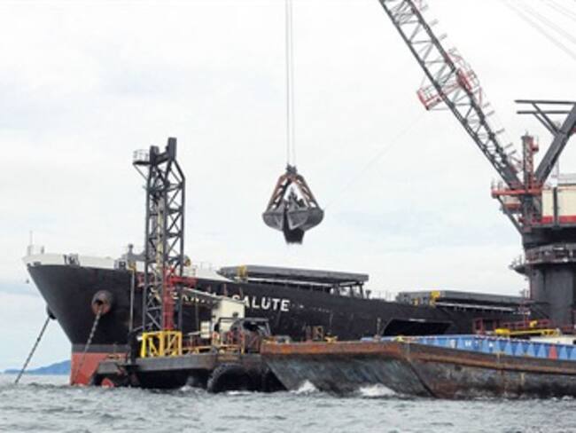 Mintrabajo advirtió a Drummond que no puede suspender contratos laborales