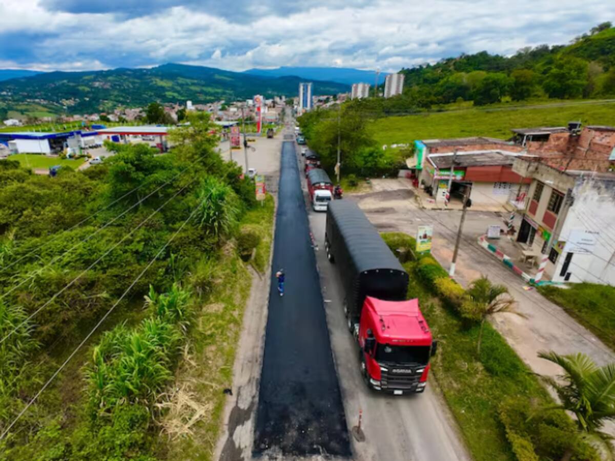 Transportadores bloquean vía entre Bucaramanga y Bogotá