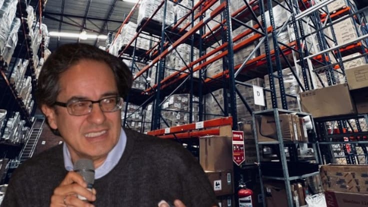 Tenemos en bodega una cantidad de computadores dañados, prueba de esa macrocorrupción: Oscar Sánchez