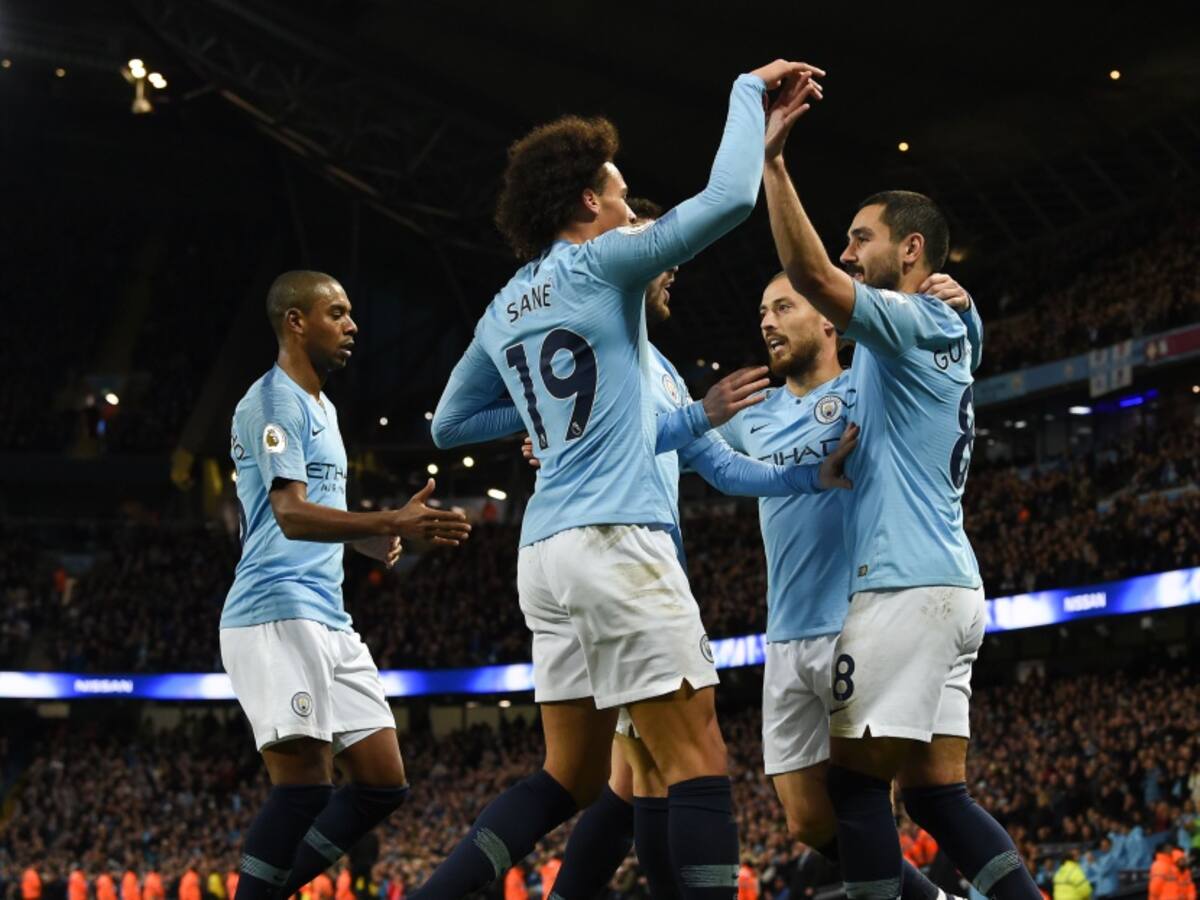 Manchester City se afianza en el liderato; el United atascado