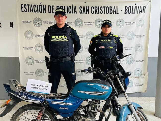 Motocicleta robada hace 10 años apareció abandonada en San Cristóbal, Bolívar