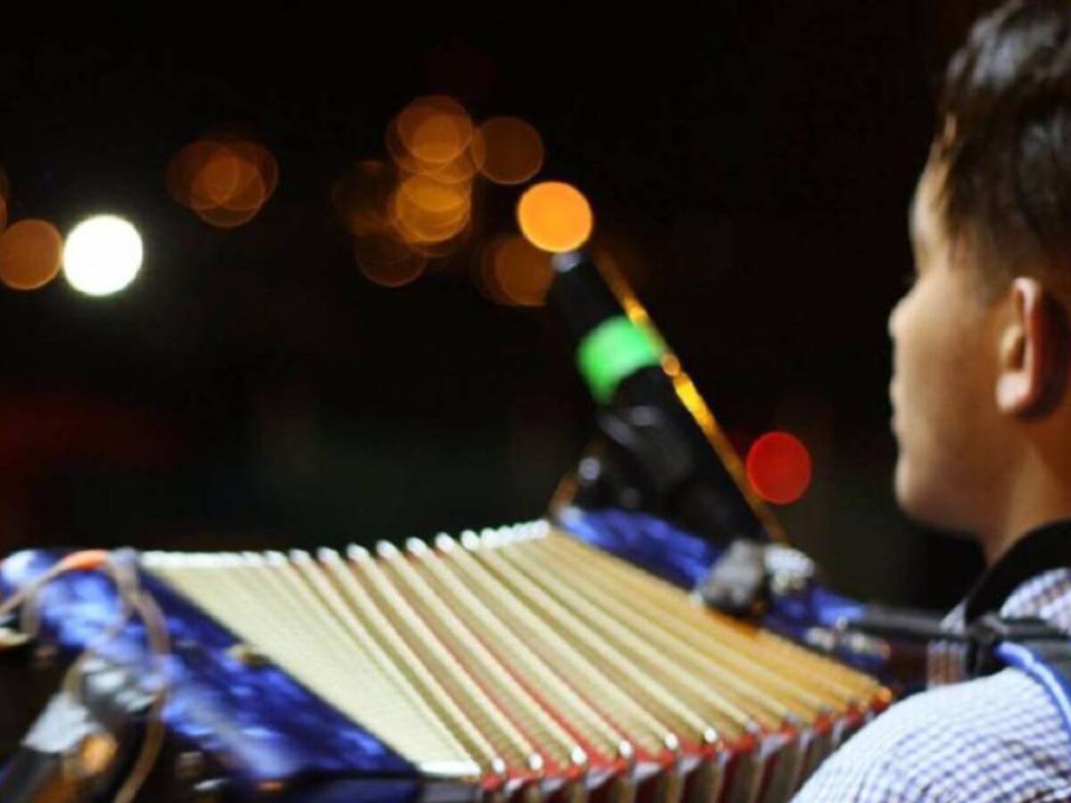 Roban 10 acordeones de una escuela de música en Barranquilla