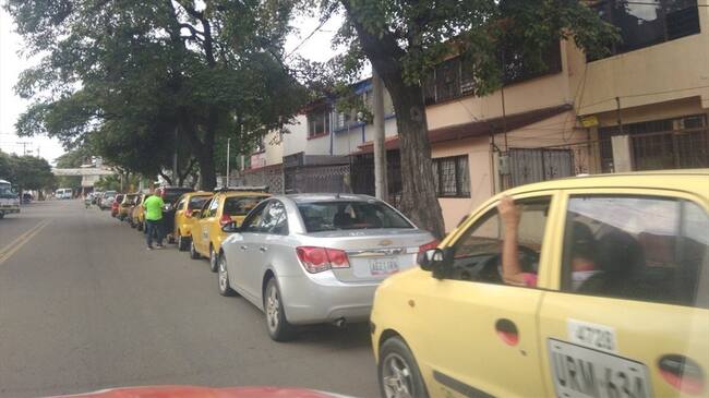 Escasez de gasolina dispara las ventas en estaciones de combustible en Cúcuta. Foto: La Wcon Julio Sánchez Cristo