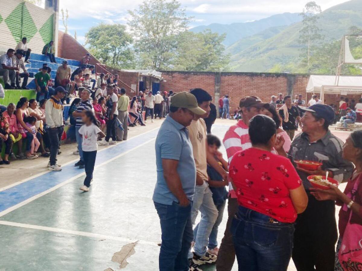 Combates en Argelia, Cauca dejaron 500 desplazados
