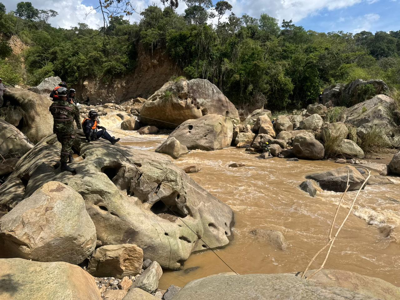 Encuentran cuerpo de una de las personas desaparecidas en Silvania tras las crecientes súbitas
