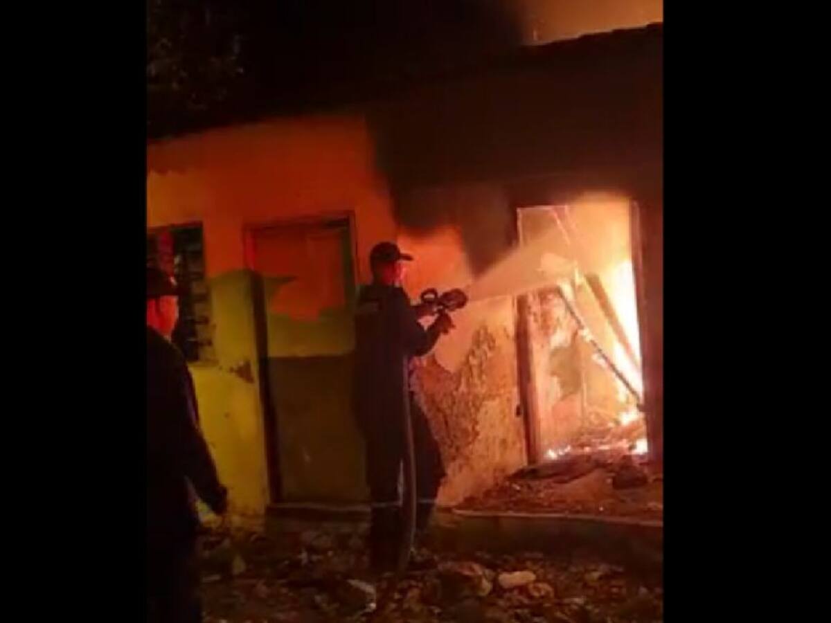 Incendio destruyó enseres en una vivienda de El Pozón