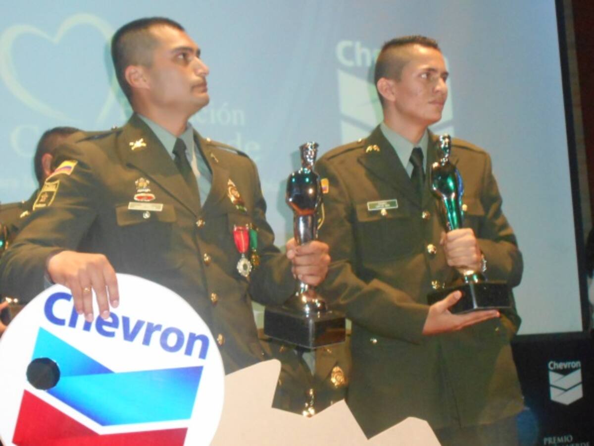 Fundación corazón verde entregó una casa al mejor policía del año