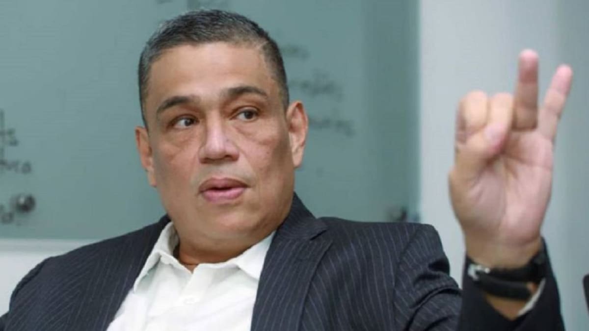 Tras escándalos, renunció Carlos Soler, secretario de Seguridad de Cali