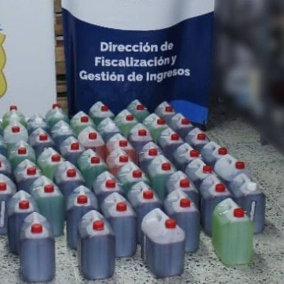 Cerca de 300 litros de licor adulterado fueron incautados en Dosquebradas