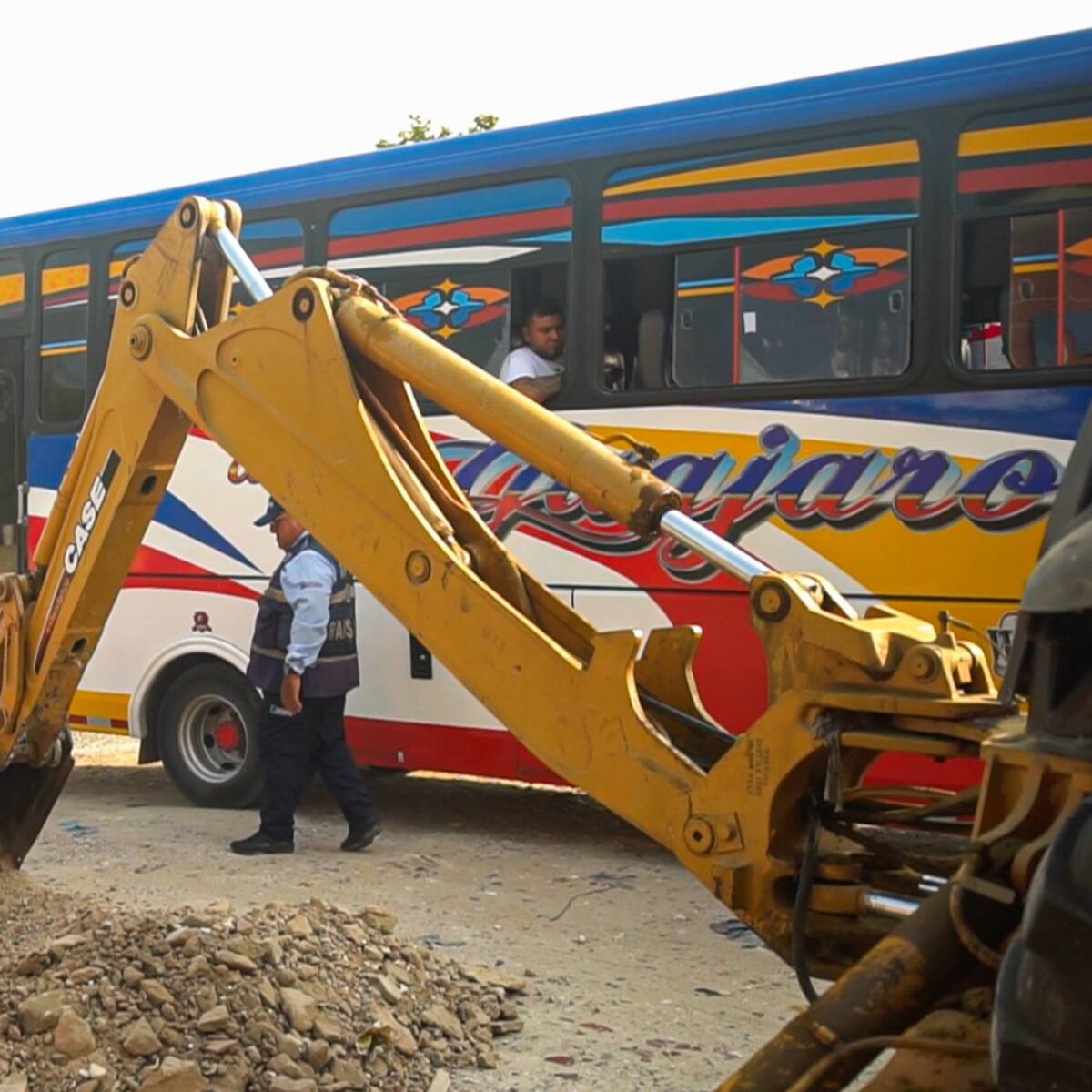 Inicia reconstrucción de la Calle 30 en Soledad