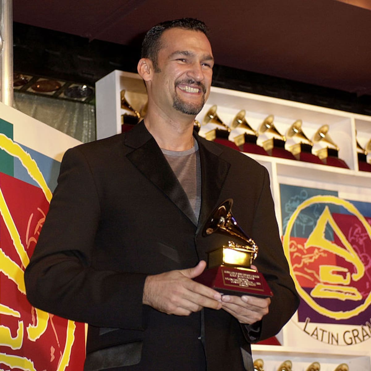 El productor Kike Santander es incluido en el Salón de la Fama de los Compositores Latinos 2026